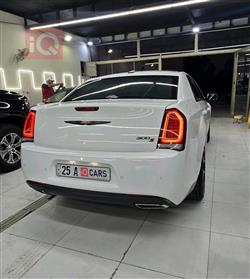 كرايسلر 300